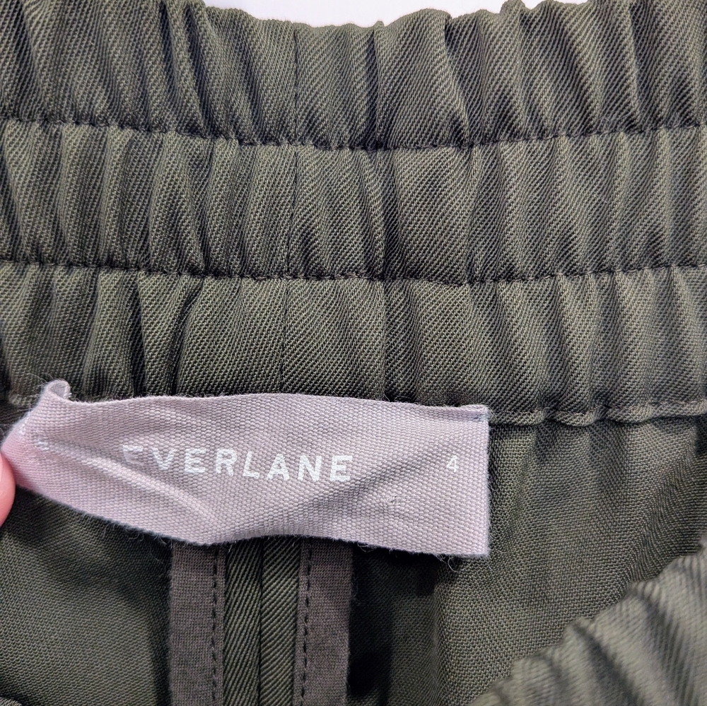 Everlane Italian GoWeave Easy Pant Green | Size 4 - Picture 4 of 7
